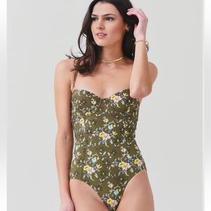 Tory Burch Printed Underwire One-Piece Swimwear
